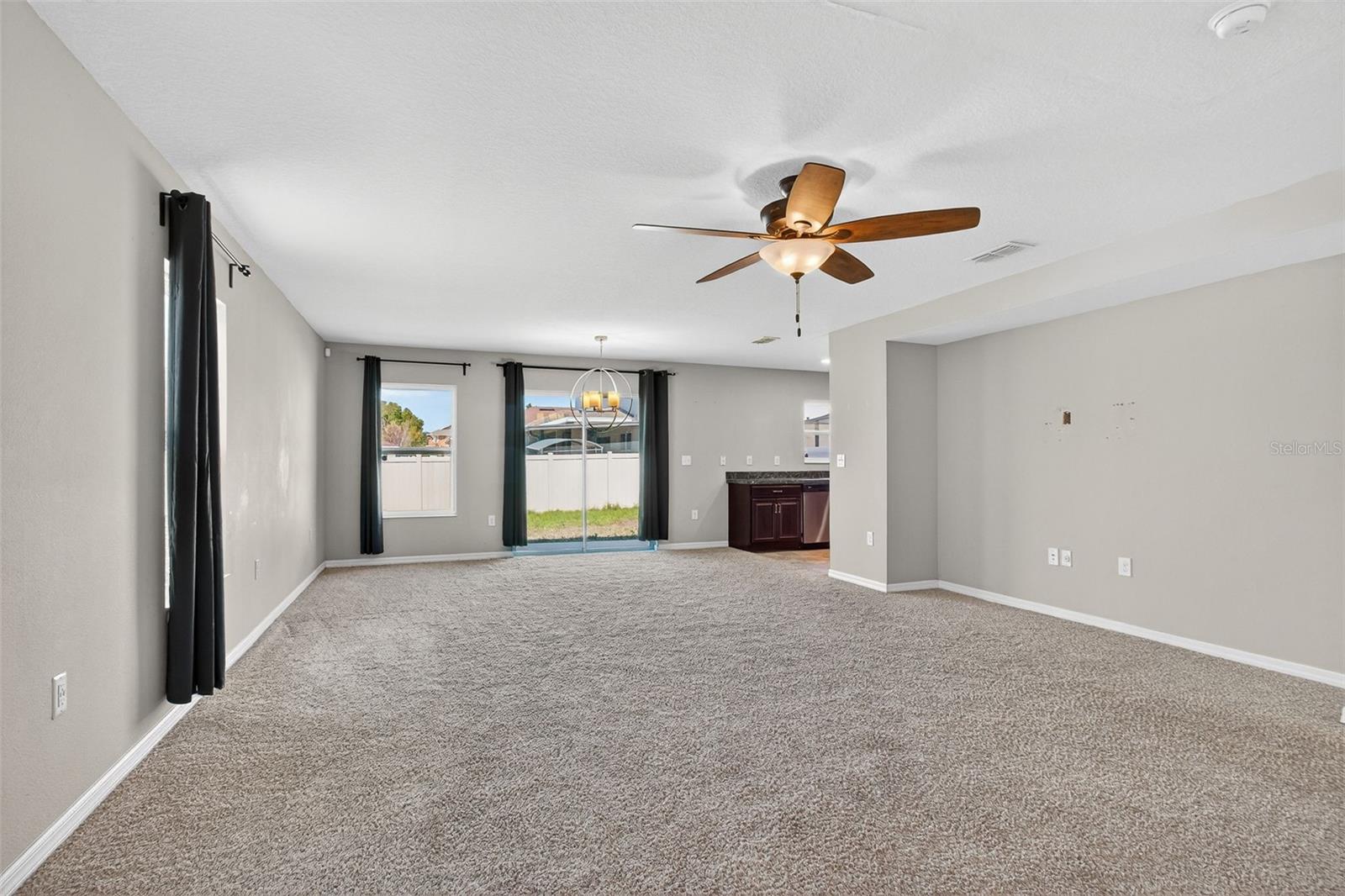 10405 LAGUNA PLAINS DRIVE