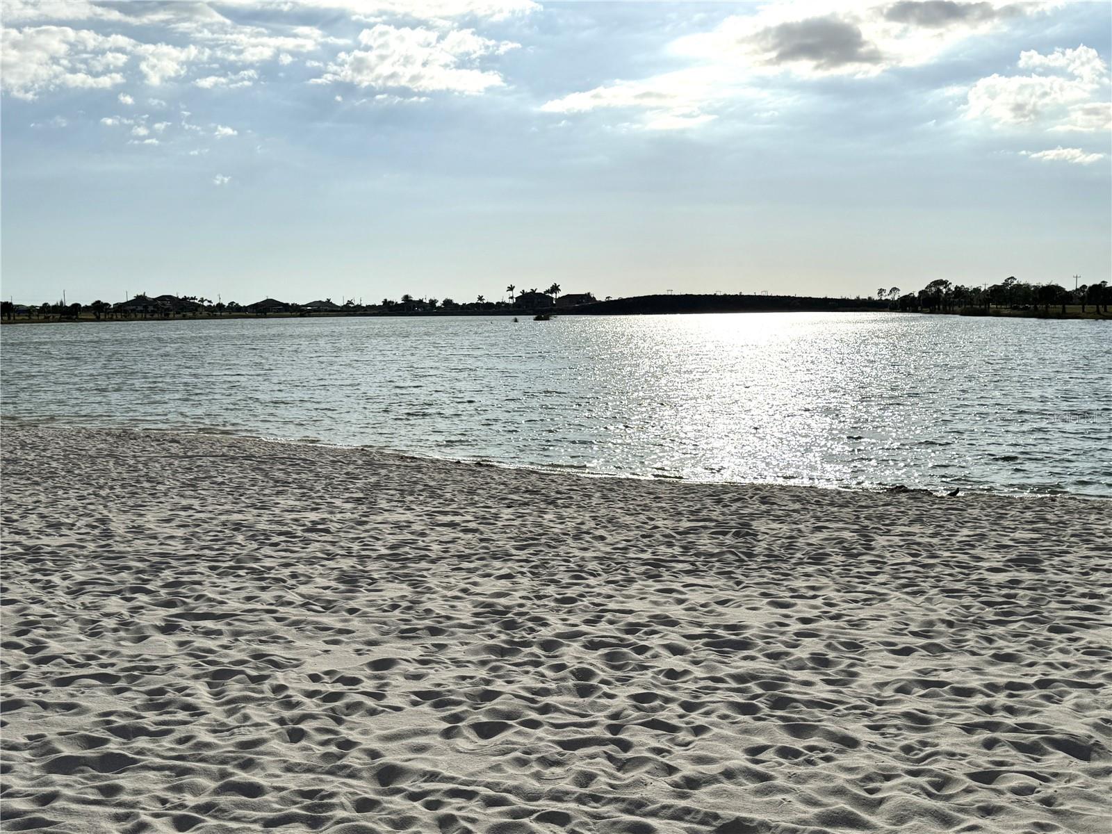 CAPE CORAL - Land