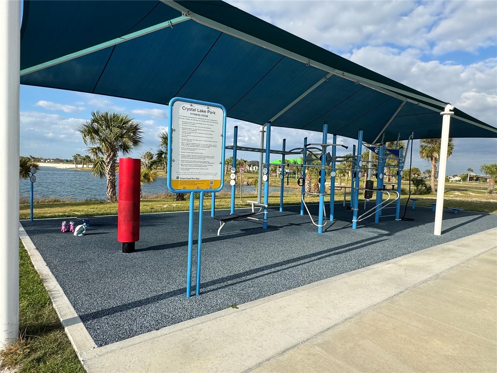 CAPE CORAL - Land