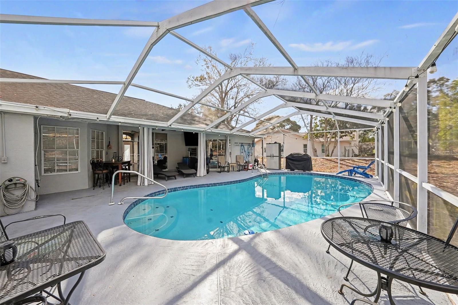 OAKRIDGE ESTATES UNIT 3 - Residential