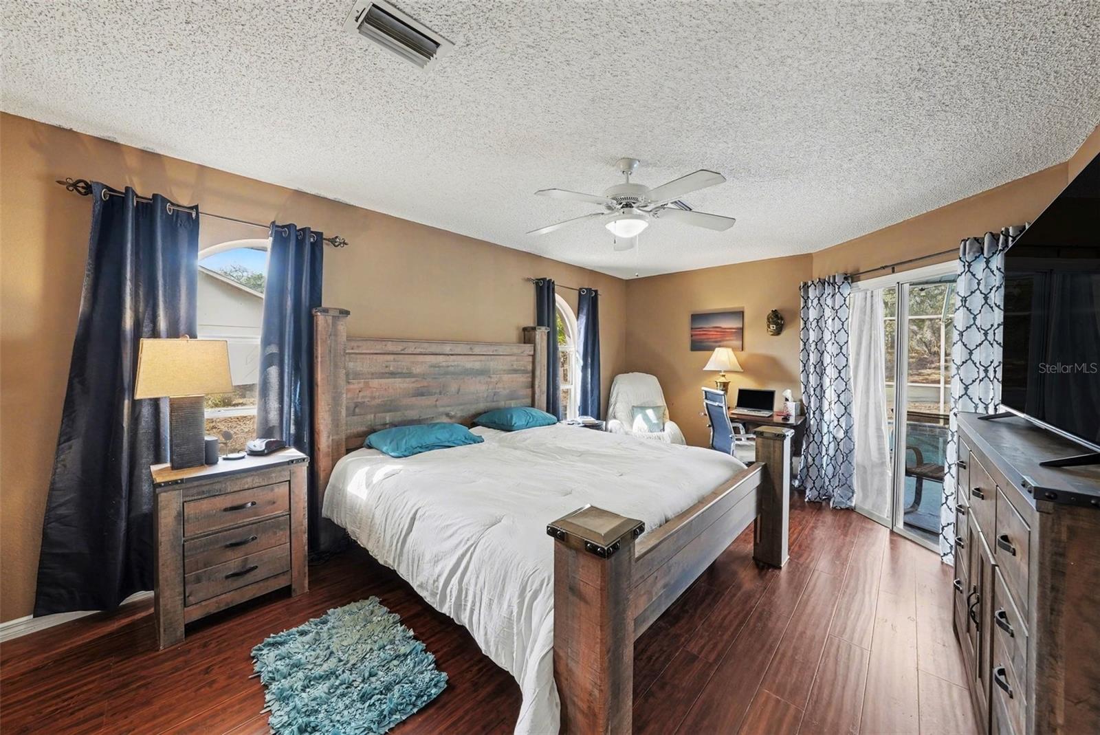 OAKRIDGE ESTATES UNIT 3 - Residential