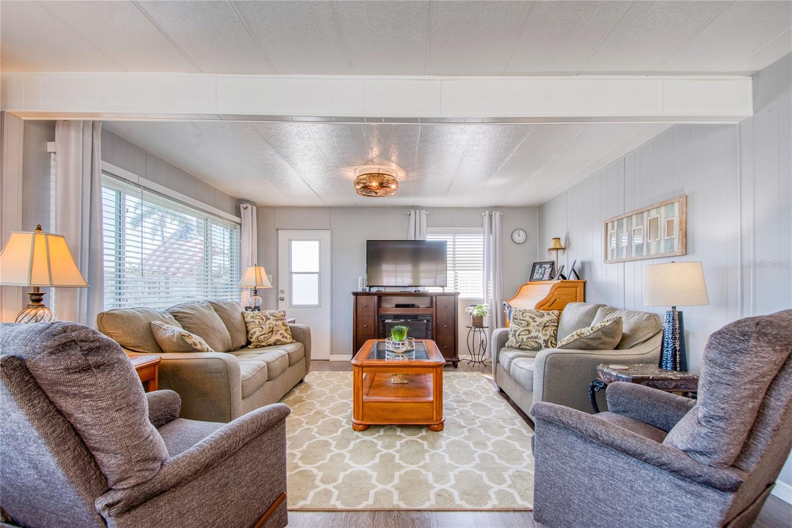 BAY ARISTOCRAT VILLAGE MOBILE HOME PARK UNREC - Residential