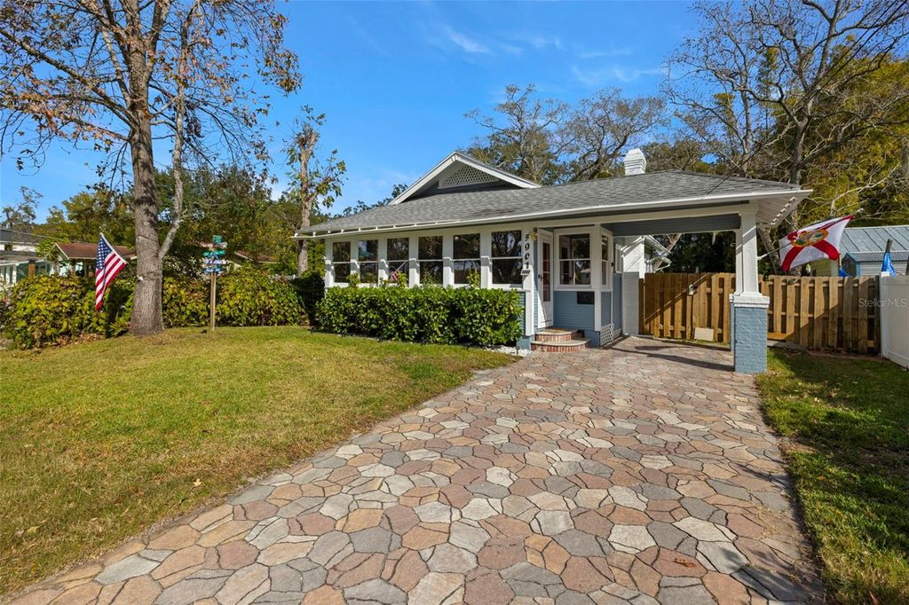 Photo of 5901 N Kenneth Avenue, Tampa, FL 33604 (MLS # TB8468751)