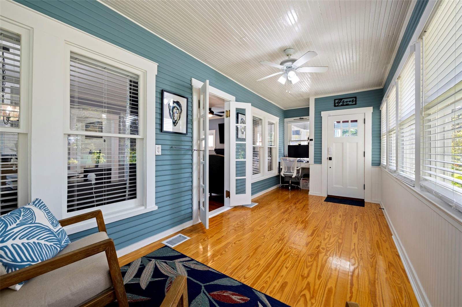 5901 N KENNETH AVENUE