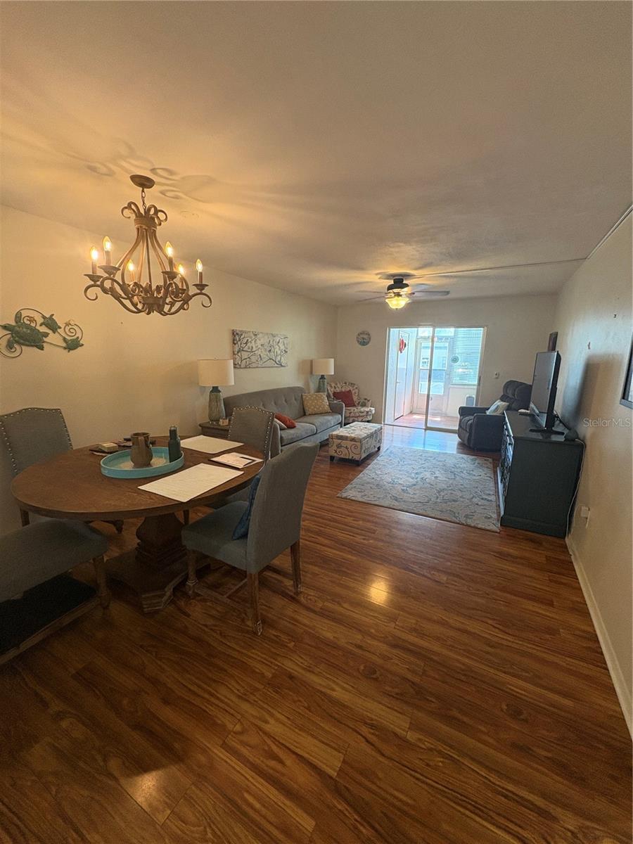 200 GLENNES LANE 114
