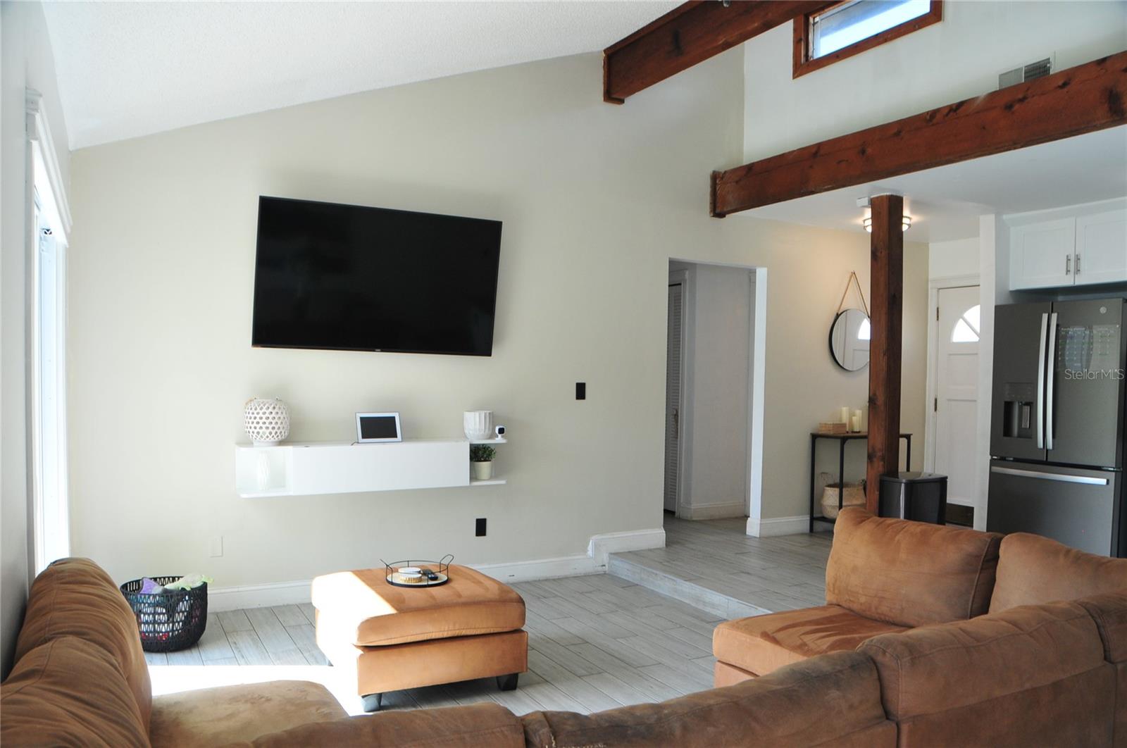 BAY LAGOON UNIT 2 - Residential Lease