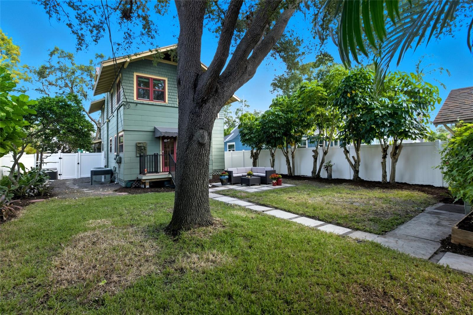 ORANGE HEIGHTS - Residential