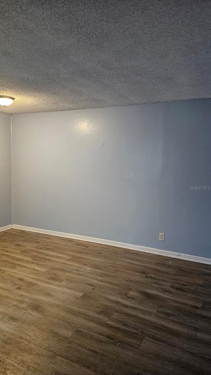 LEMON TREE CONDO SEC 01 - Residential Lease