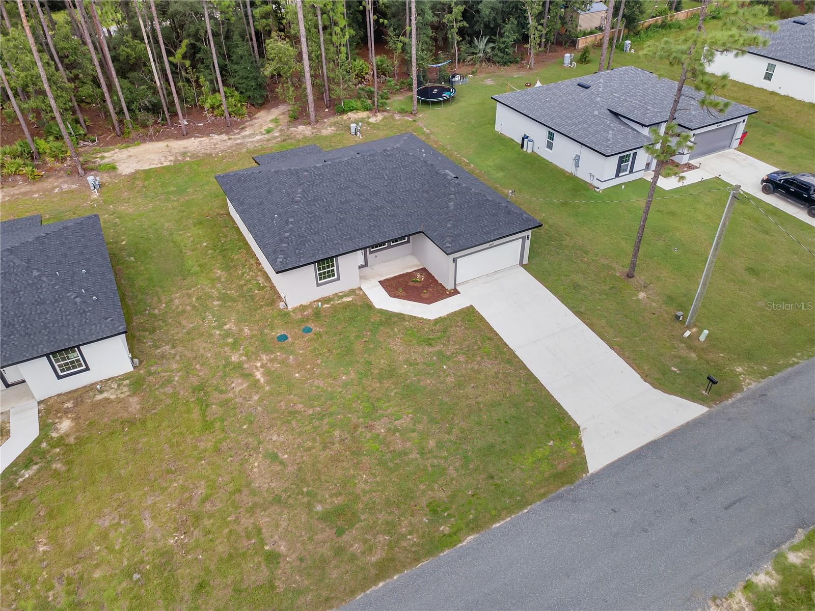 1097 W CARY DRIVE