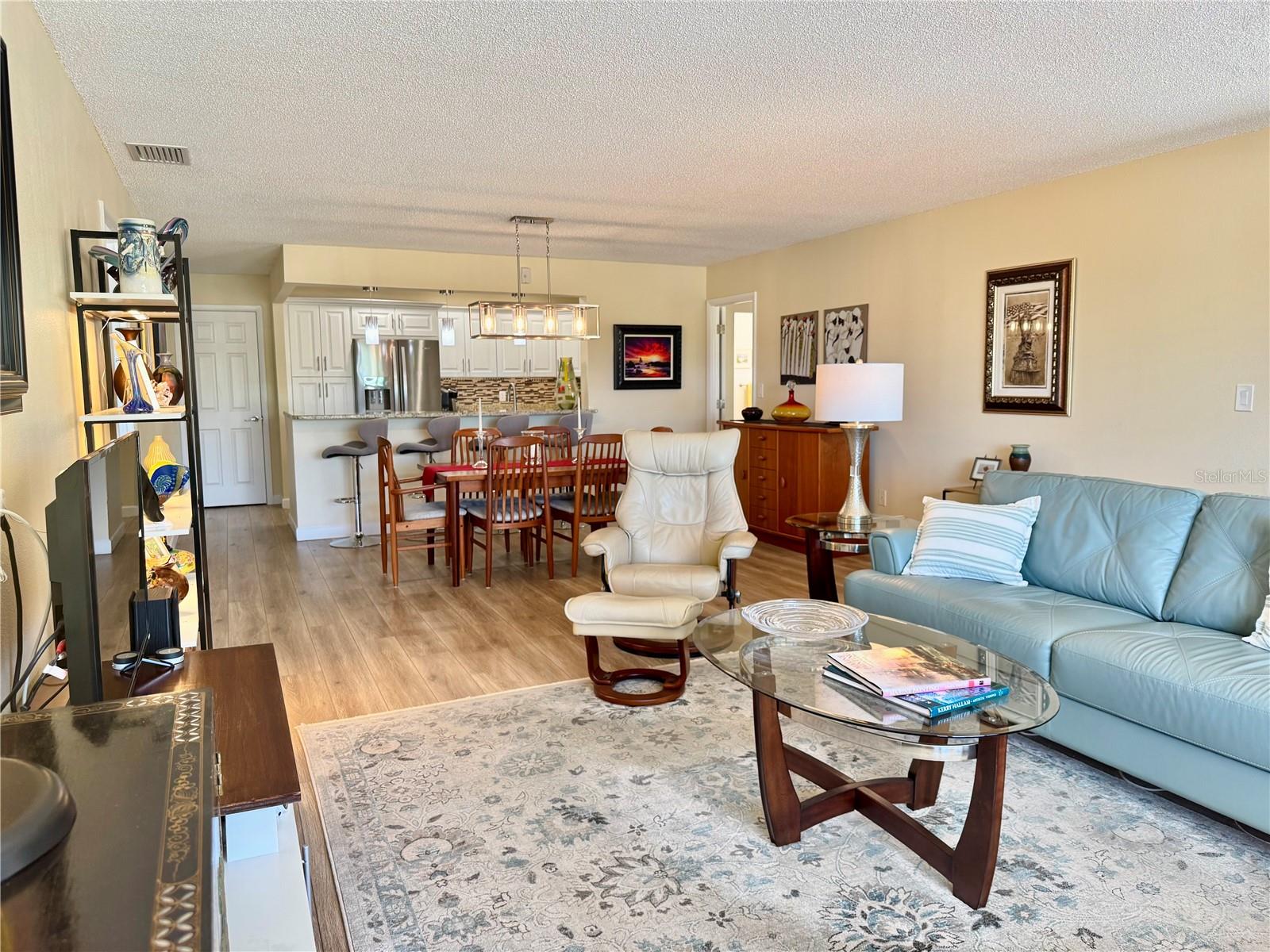 HARBOUR CLUB CONDO 3 - Residential