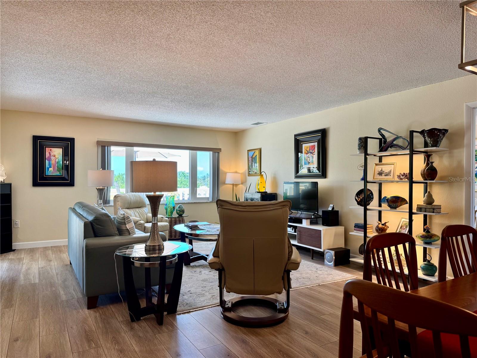 HARBOUR CLUB CONDO 3 - Residential