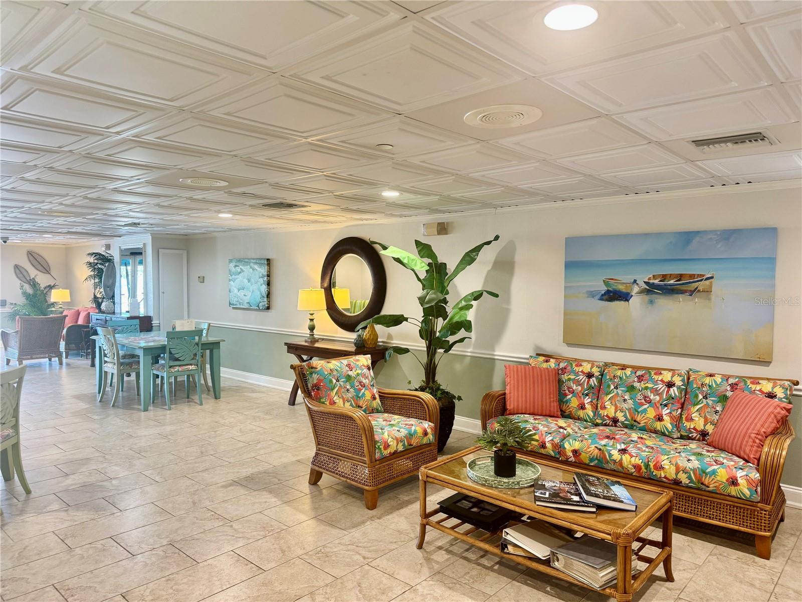 HARBOUR CLUB CONDO 3 - Residential