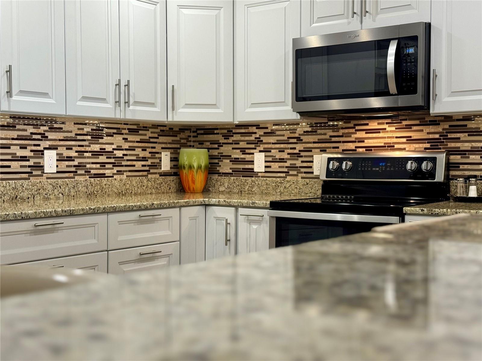 HARBOUR CLUB CONDO 3 - Residential