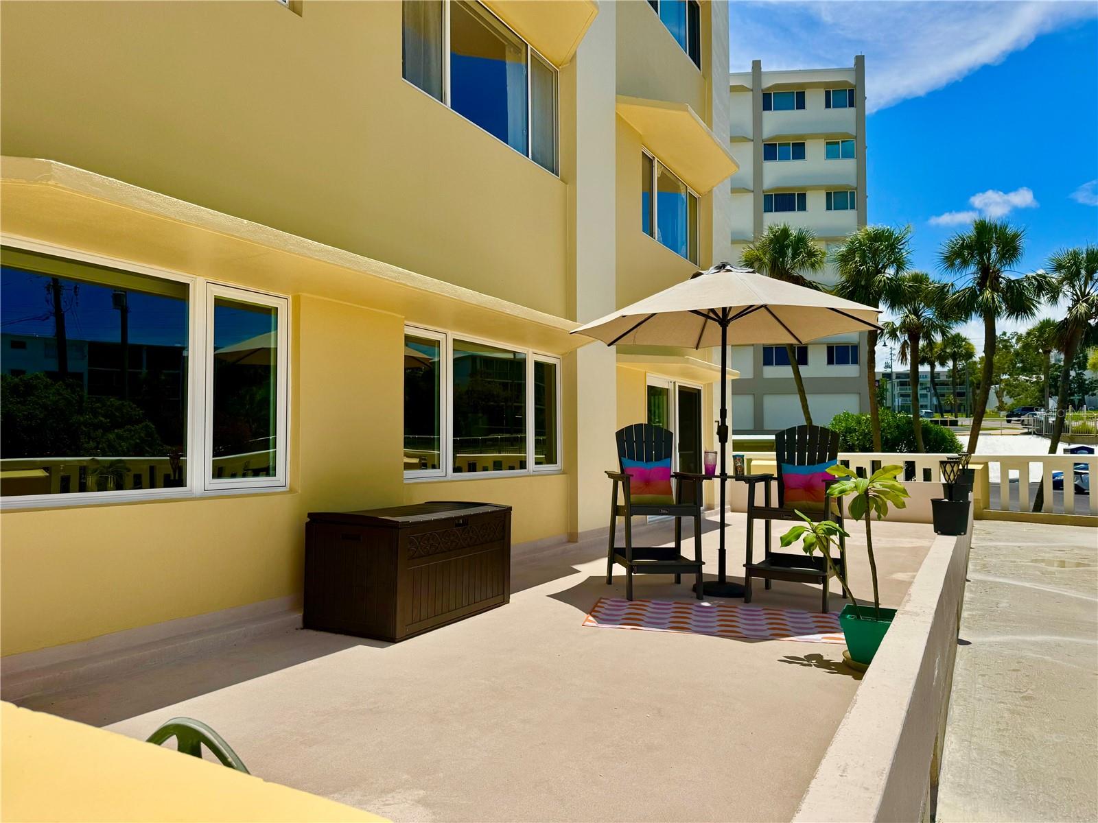 HARBOUR CLUB CONDO 3 - Residential