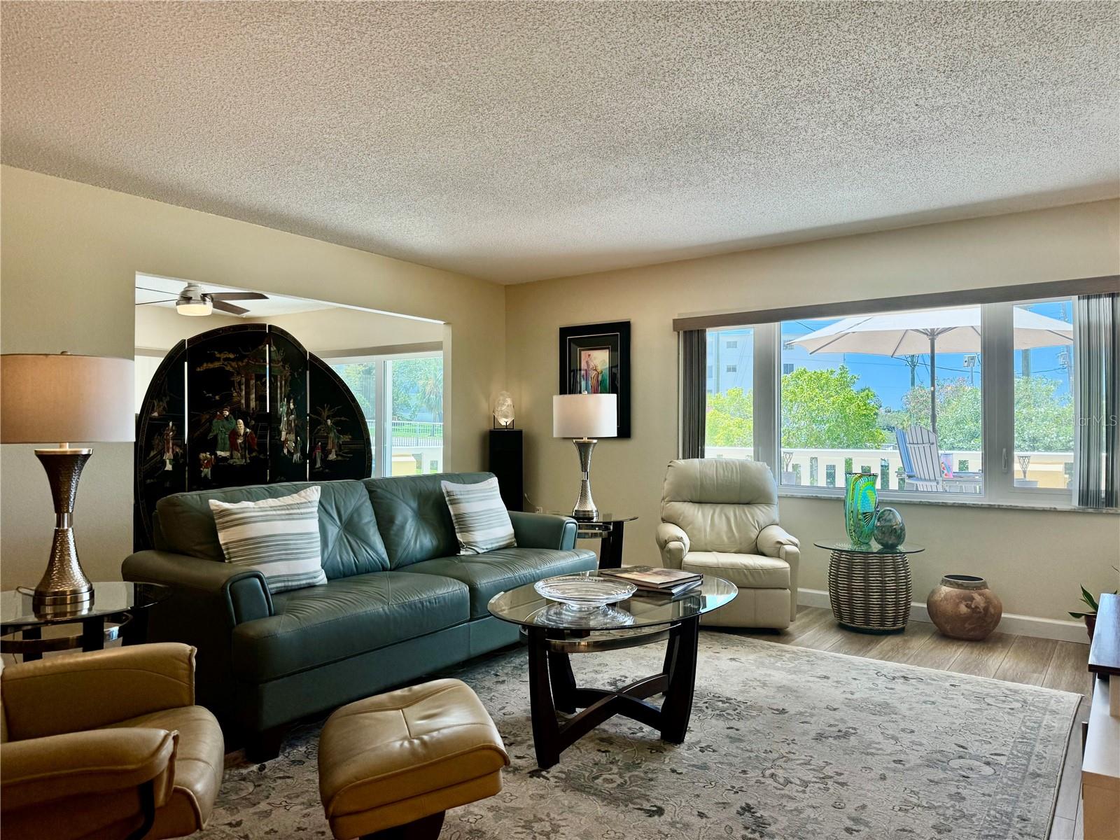 HARBOUR CLUB CONDO 3 - Residential