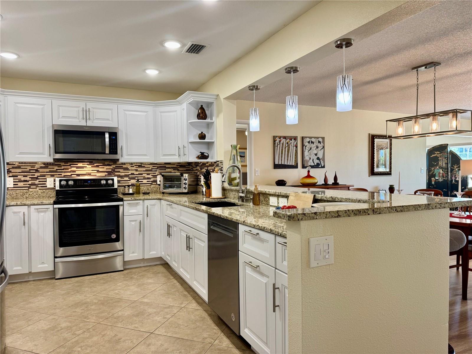 100 BLUFF VIEW DRIVE 115C