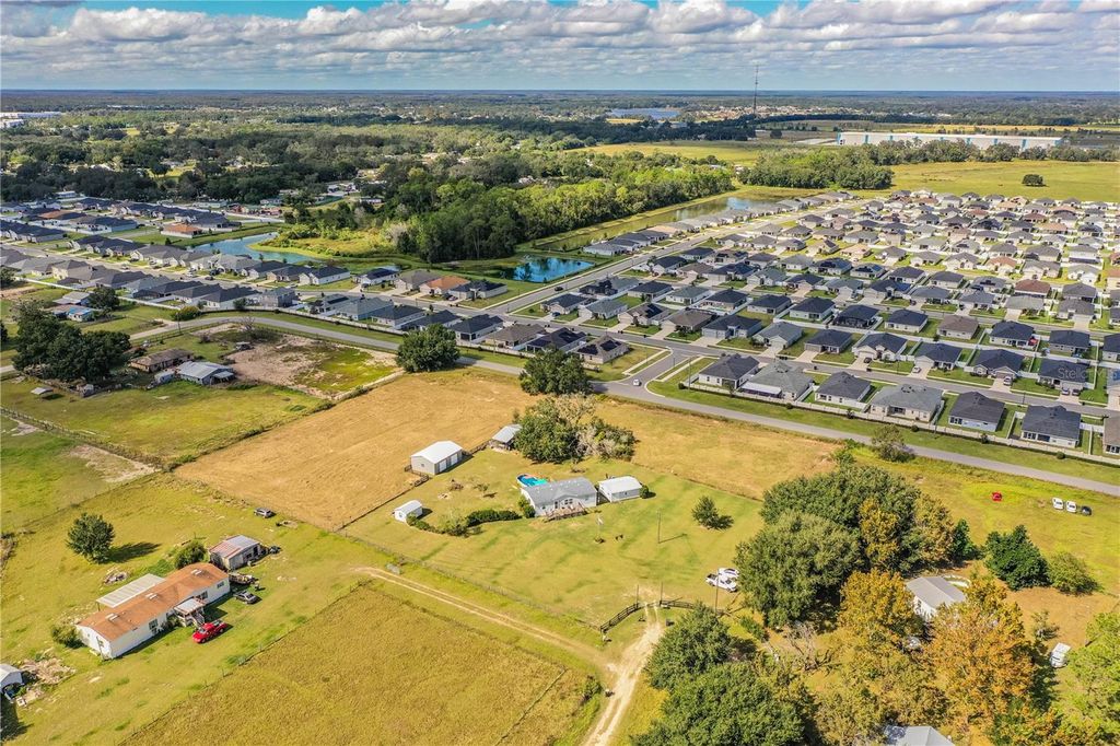 Photo of 318 Skyblue Lane, Auburndale, FL 33823 (MLS # L4957043)