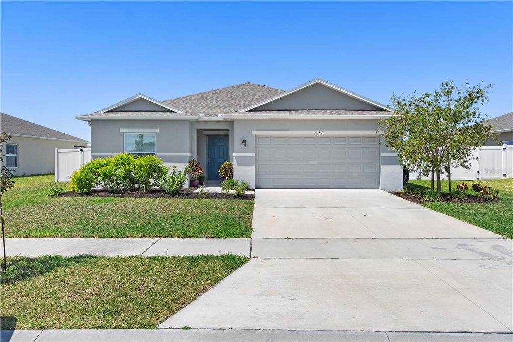 Photo of 236 Aquamarine Lane, Kissimmee, FL 34758 (MLS # O6371295)
