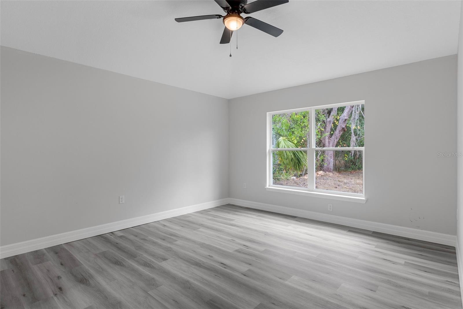 RIVER LAKES MANOR UNIT 1 - Residential Lease