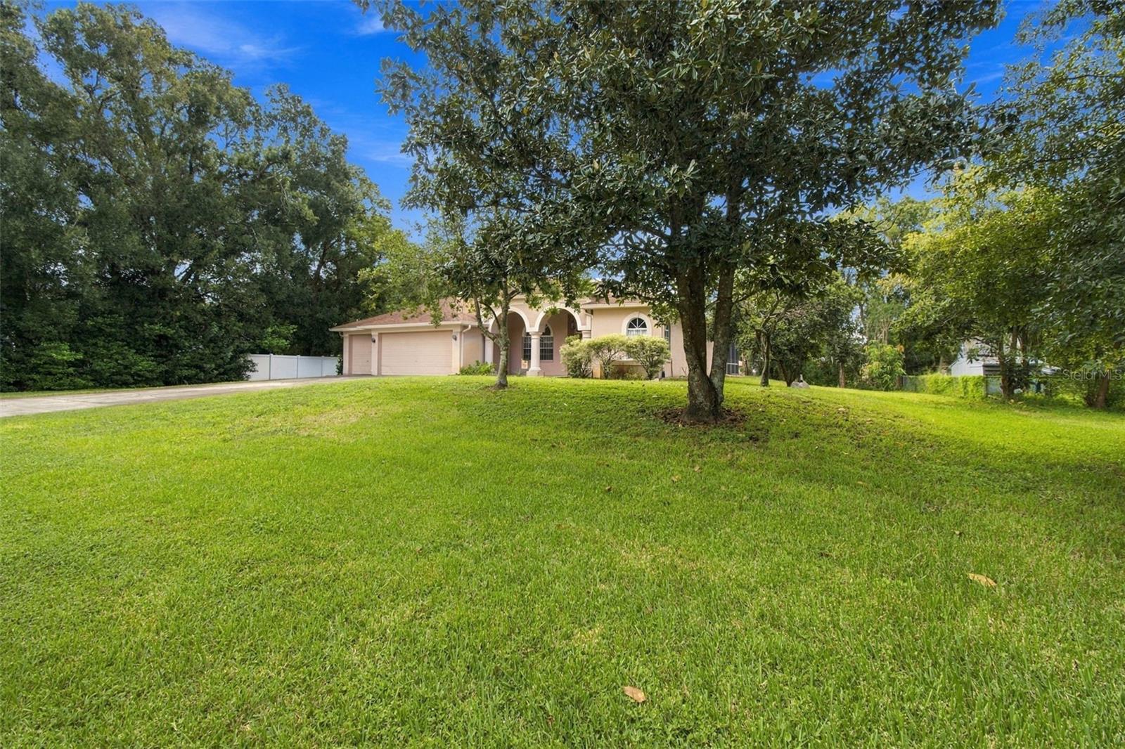 22420 SHORESIDE DRIVE