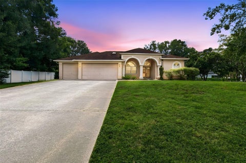 Photo of 22420 Shoreside Drive, Land O Lakes, FL 34639 (MLS # TB8548572)