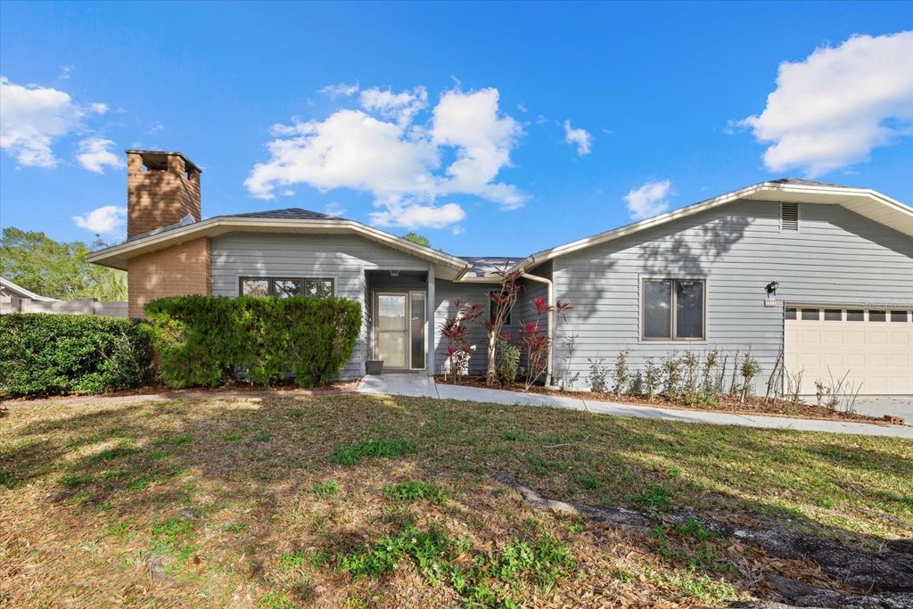 Photo of 1111 77th Street NW, Bradenton, FL 34209 (MLS # A4684818)