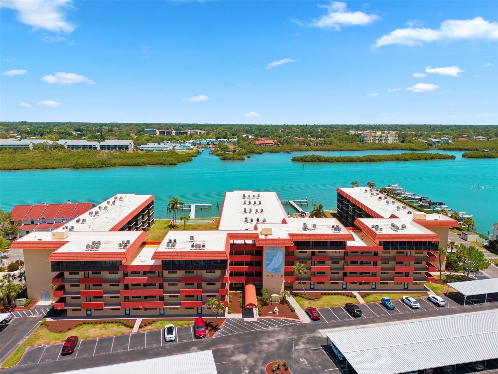 BAY MARINER THE CONDO - Residential