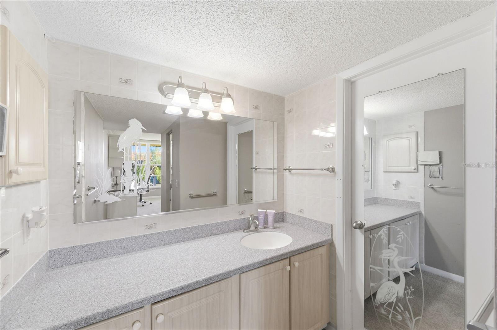 BAY MARINER THE CONDO - Residential