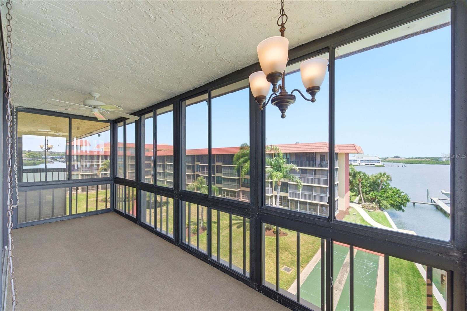 BAY MARINER THE CONDO - Residential