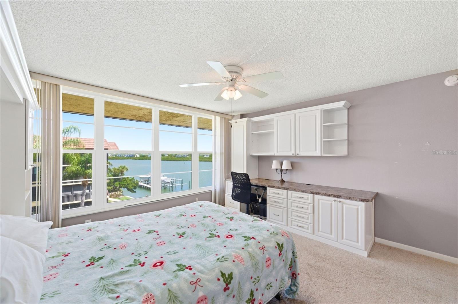 BAY MARINER THE CONDO - Residential