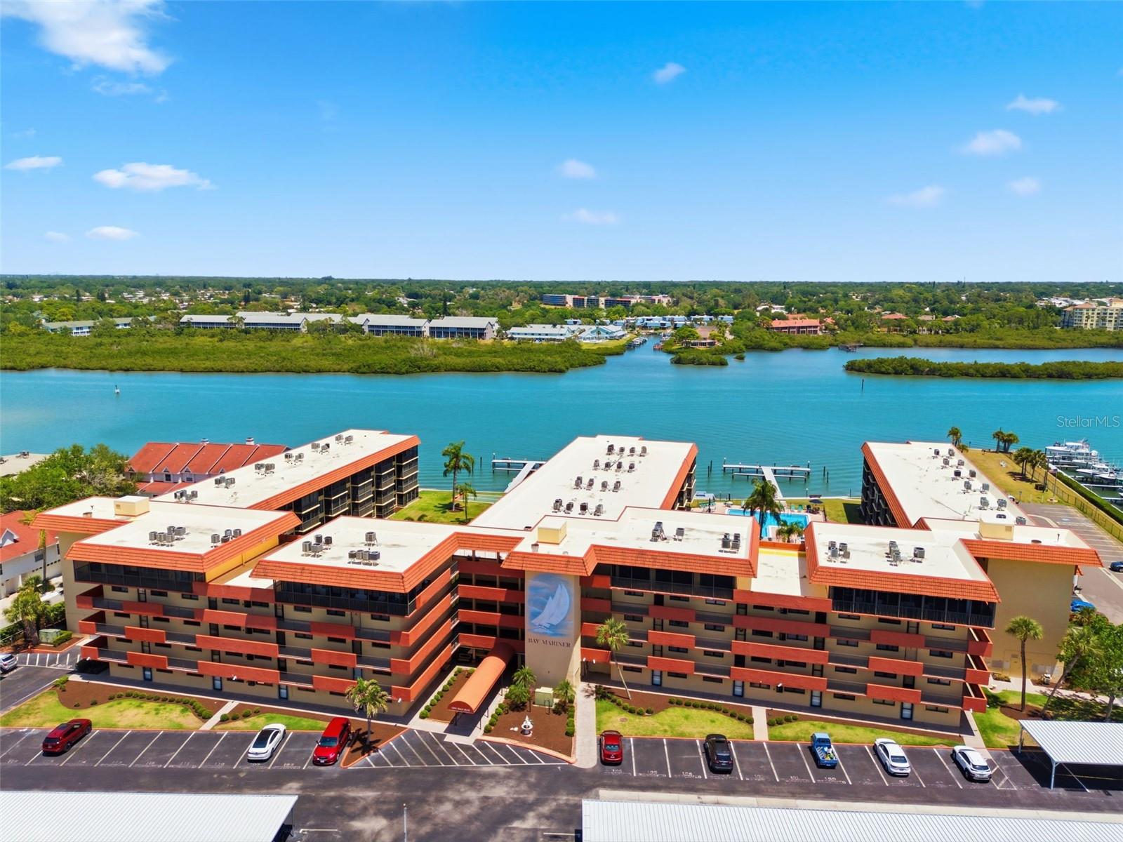 BAY MARINER THE CONDO - Residential