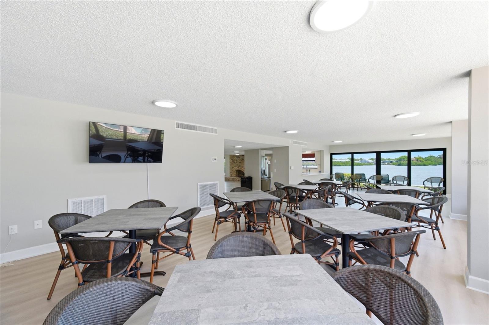 BAY MARINER THE CONDO - Residential