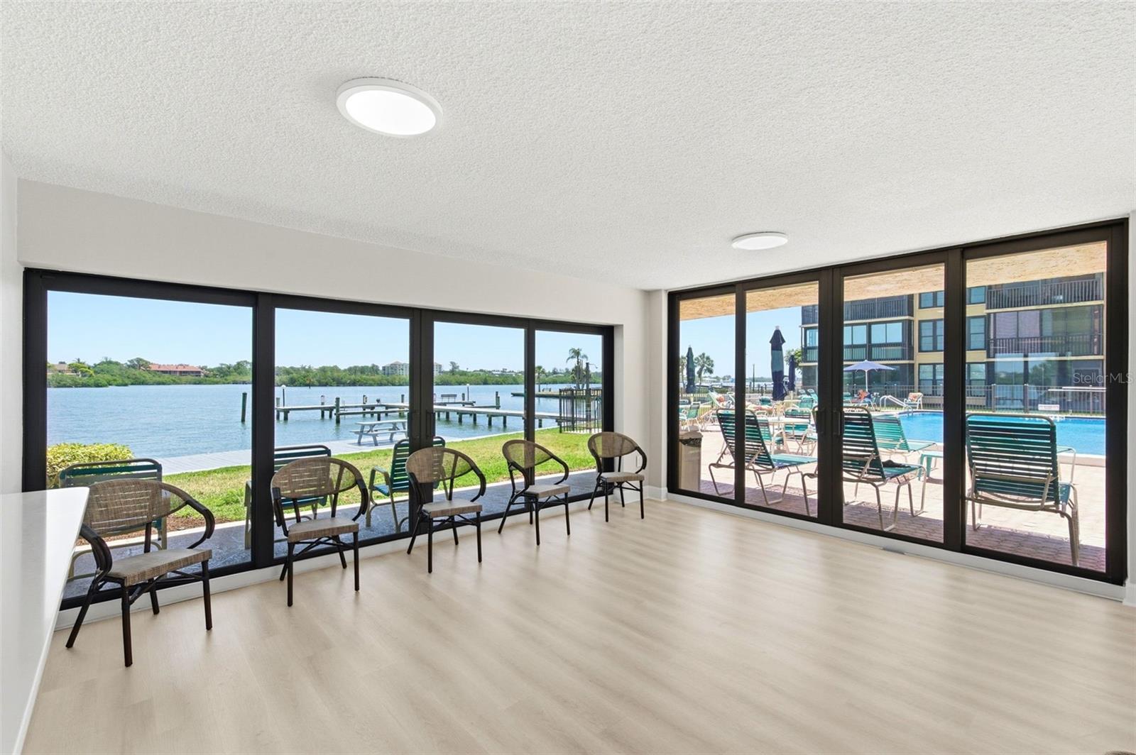 BAY MARINER THE CONDO - Residential