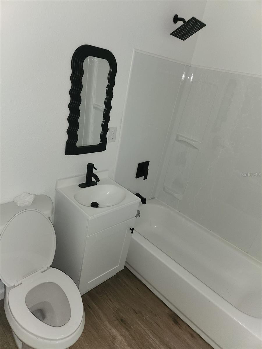 PINE HILLS TERRACE - Residential Lease