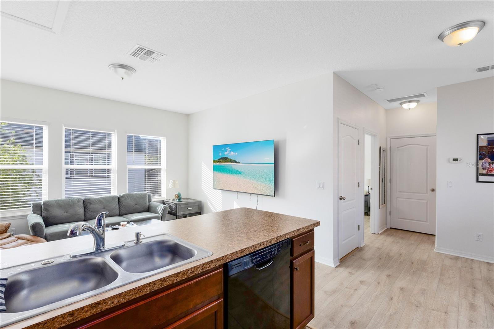 LAUREATE PARK - Residential