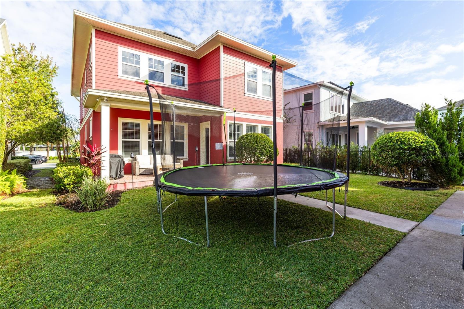 LAUREATE PARK - Residential