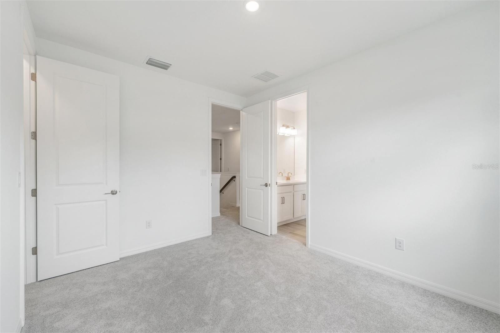 RIVER LNDG PH 2A-2B-2C-2D-3A- - Residential Lease