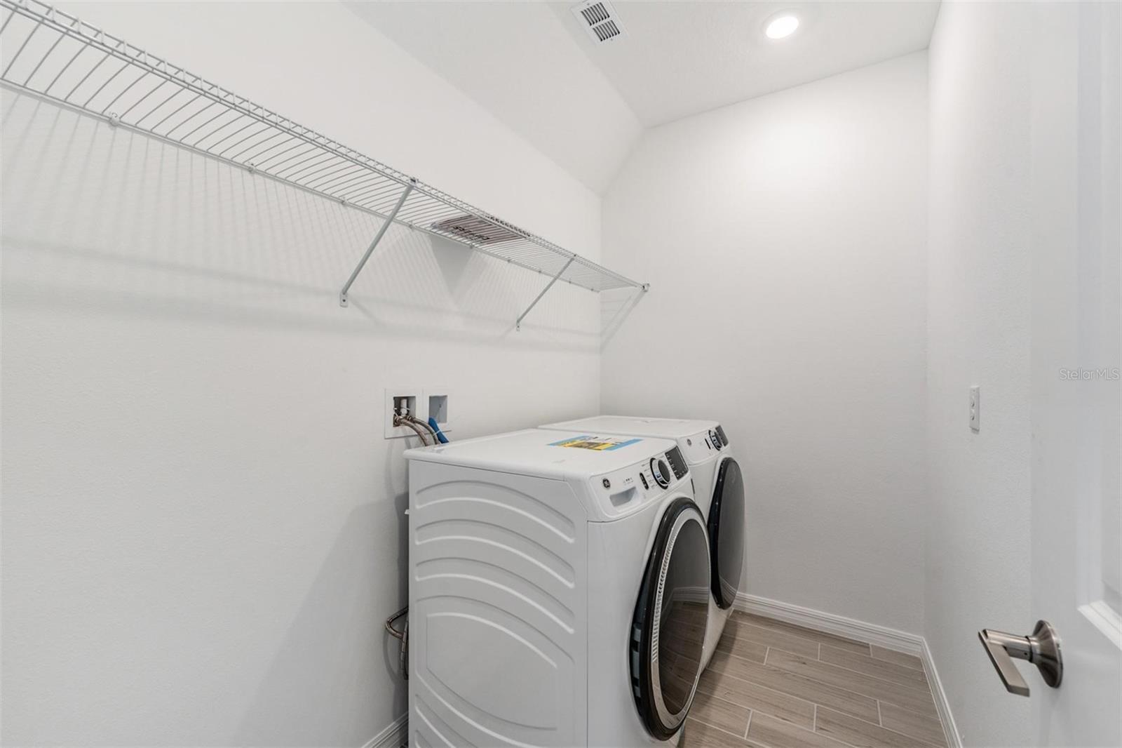 RIVER LNDG PH 2A-2B-2C-2D-3A- - Residential Lease