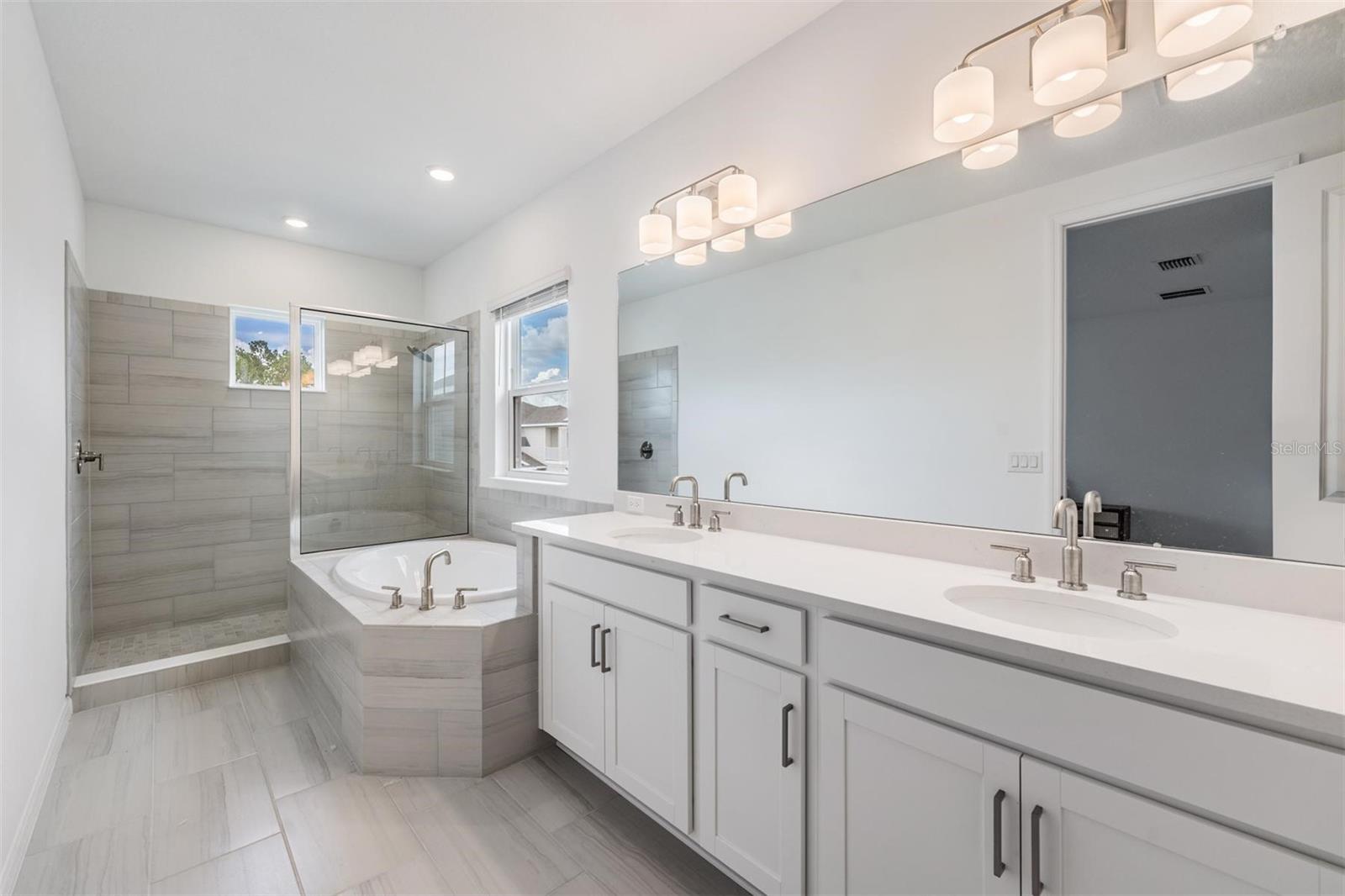 RIVER LNDG PH 2A-2B-2C-2D-3A- - Residential Lease