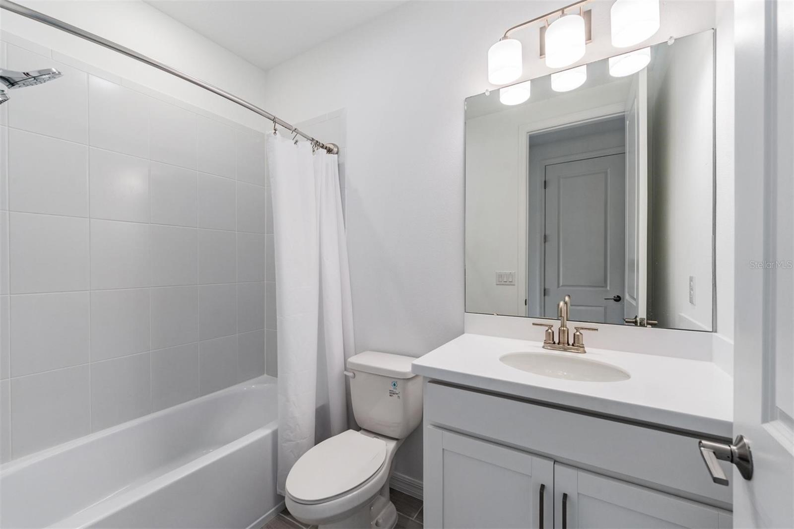 RIVER LNDG PH 2A-2B-2C-2D-3A- - Residential Lease