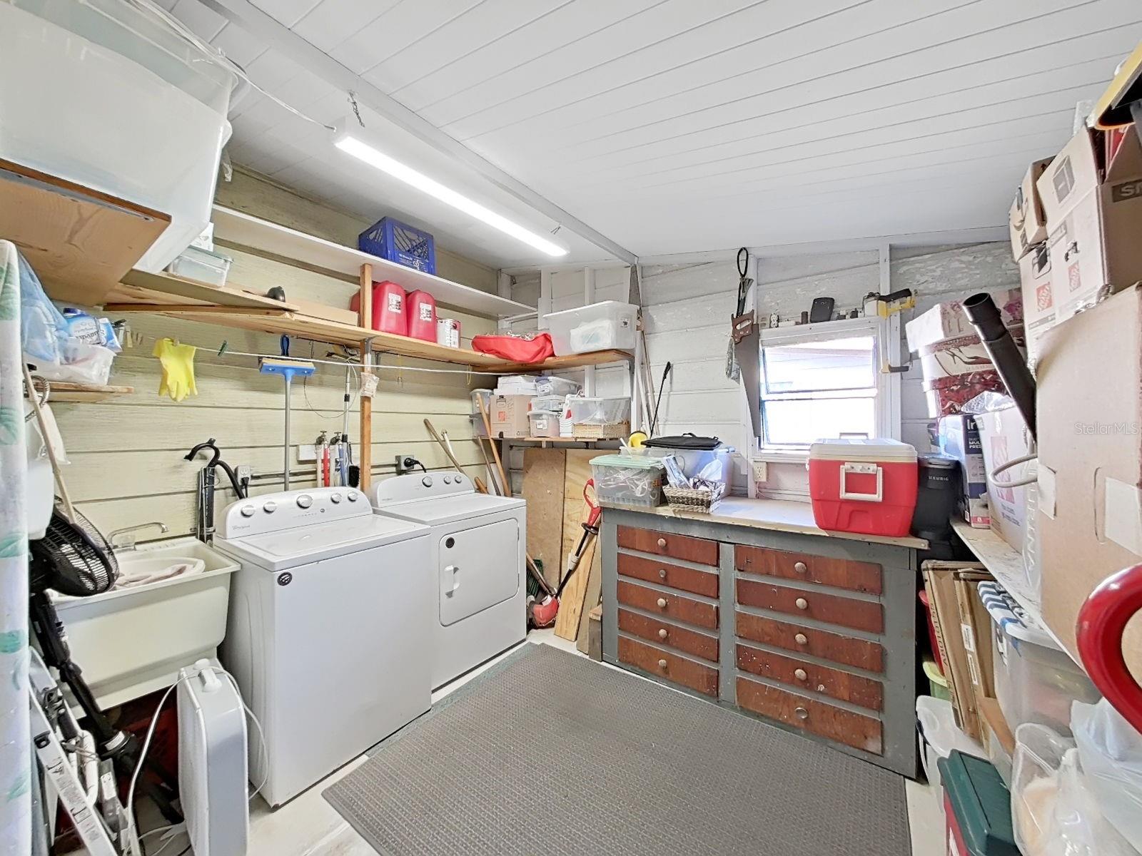 FOXWOOD LAKE ESTATES - Residential