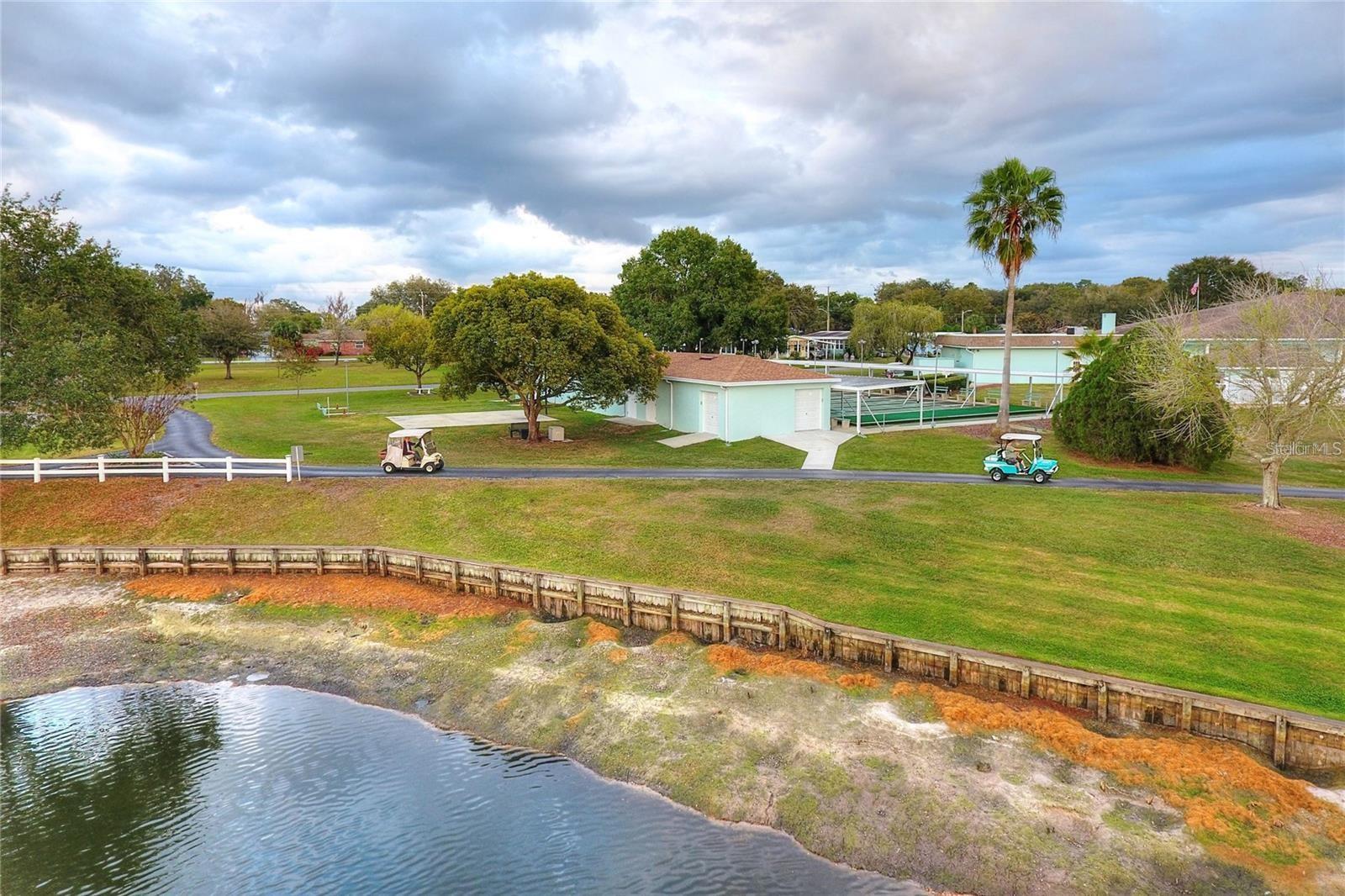 FOXWOOD LAKE ESTATES - Residential