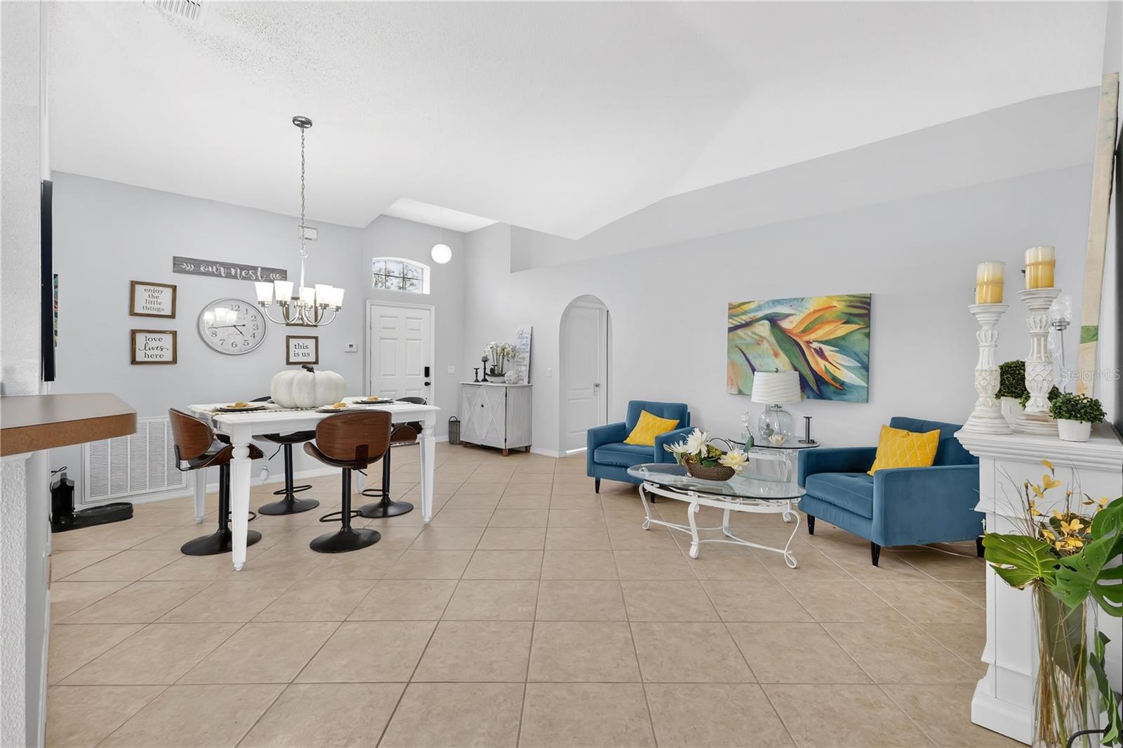 5441 SILVER THISTLE LANE