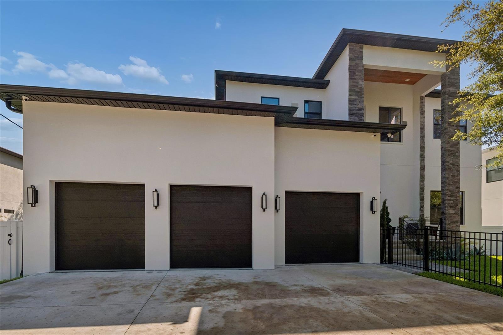 LYKES H T SUBDIVISION - Residential