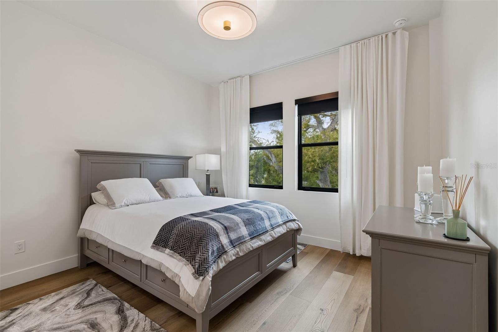 LYKES H T SUBDIVISION - Residential