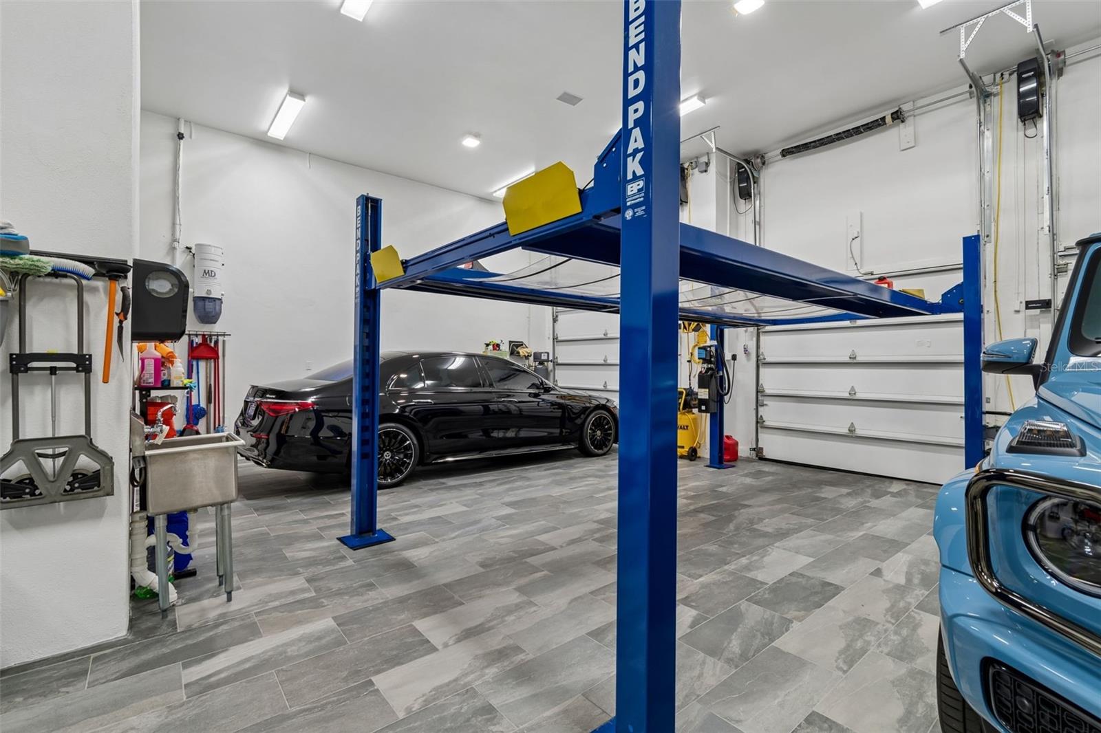 LYKES H T SUBDIVISION - Residential