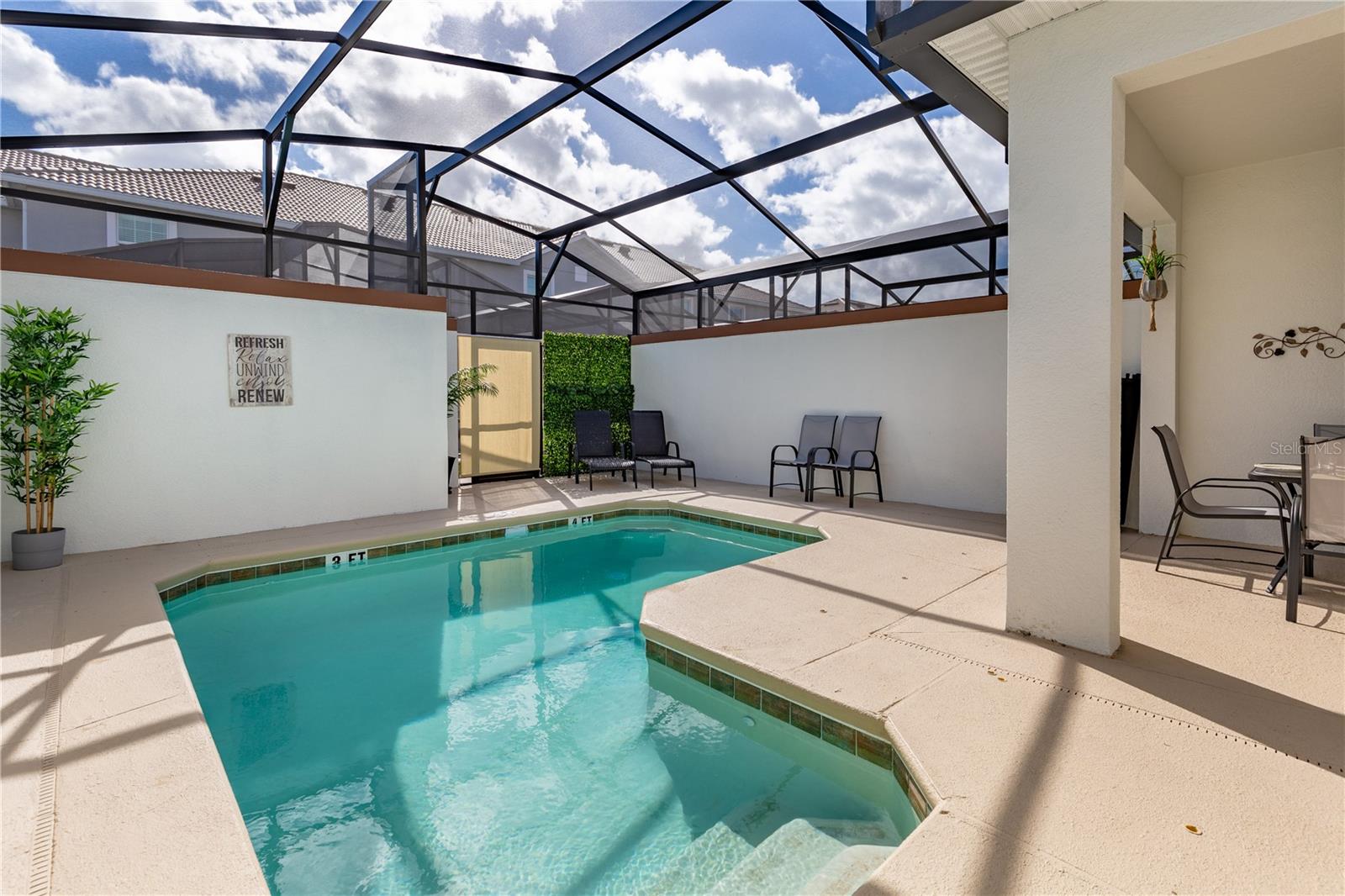 STOREY LAKE PH 3 - Residential