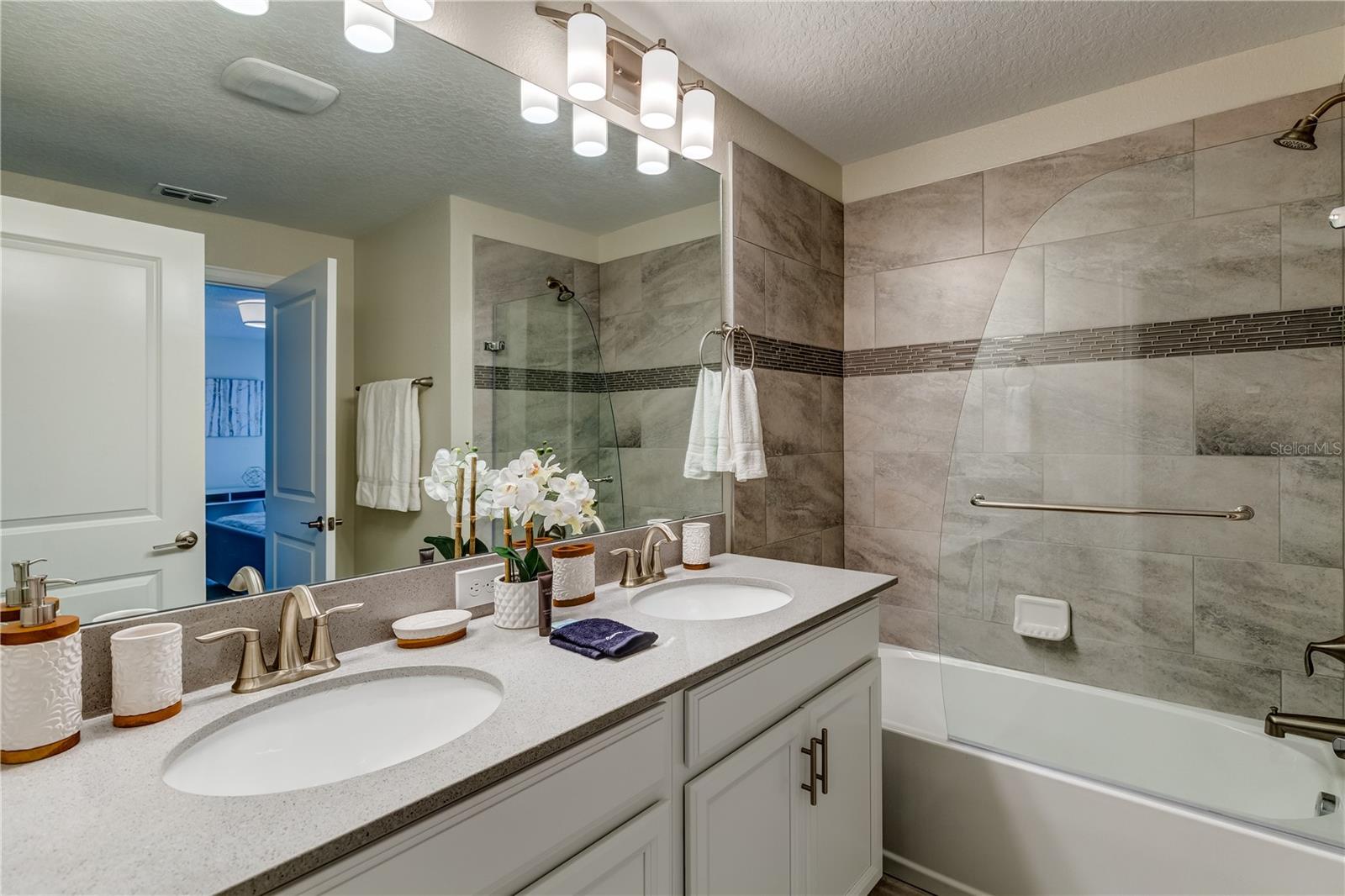 STOREY LAKE PH 3 - Residential