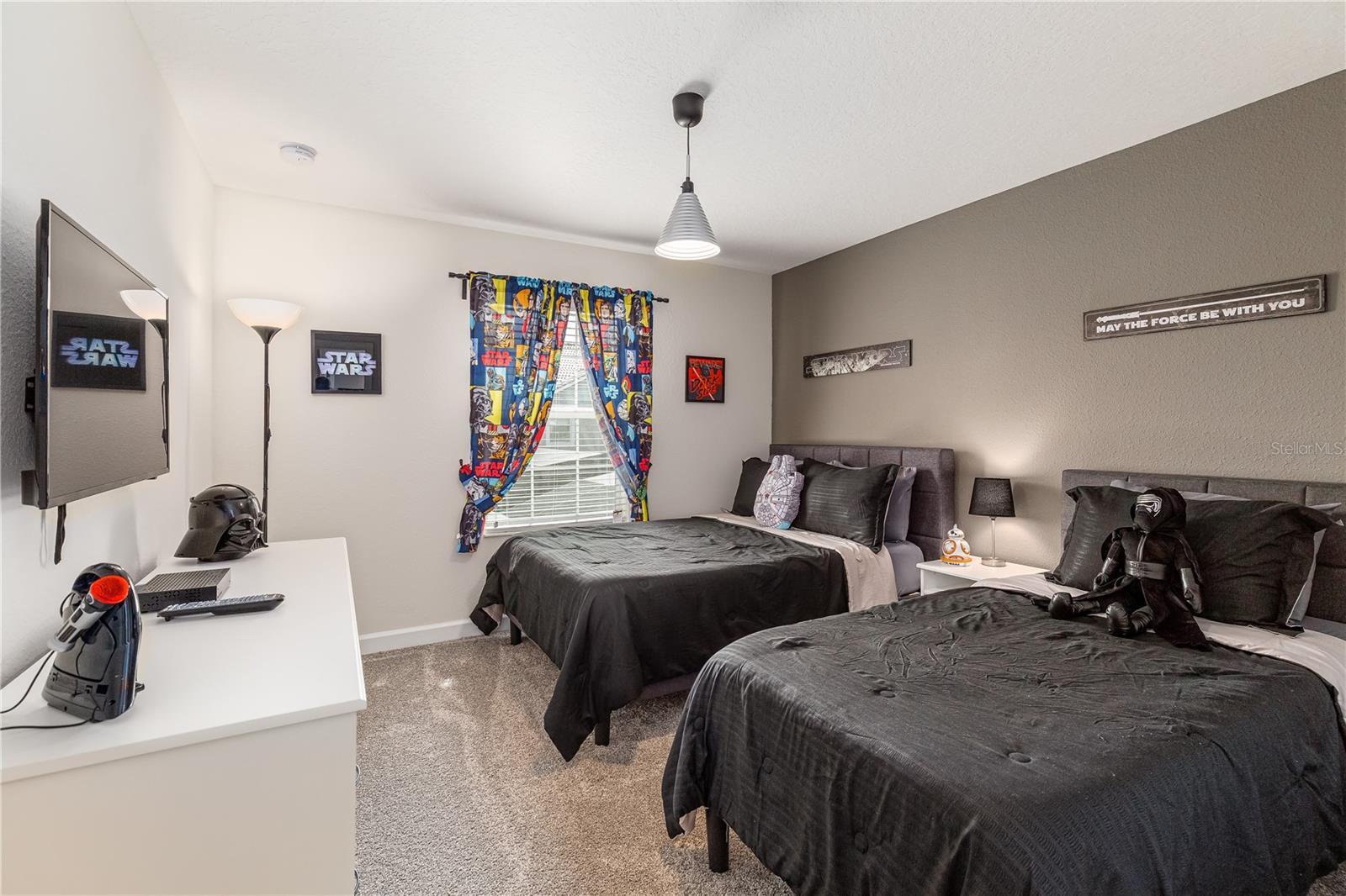 STOREY LAKE PH 3 - Residential