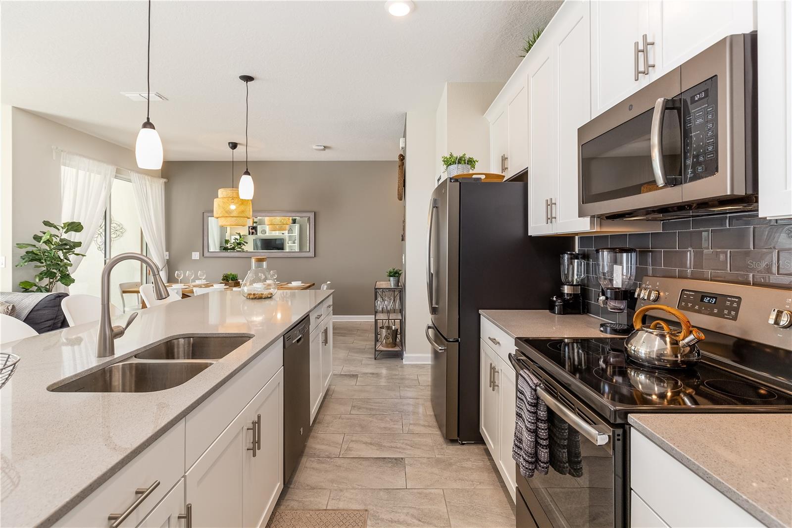 STOREY LAKE PH 3 - Residential